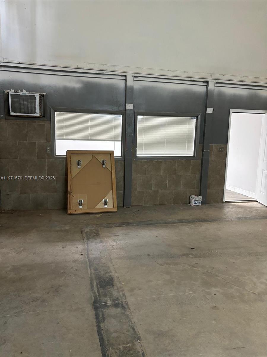 6907 NW 43rd St # 6907