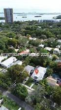 640 NE 71st St