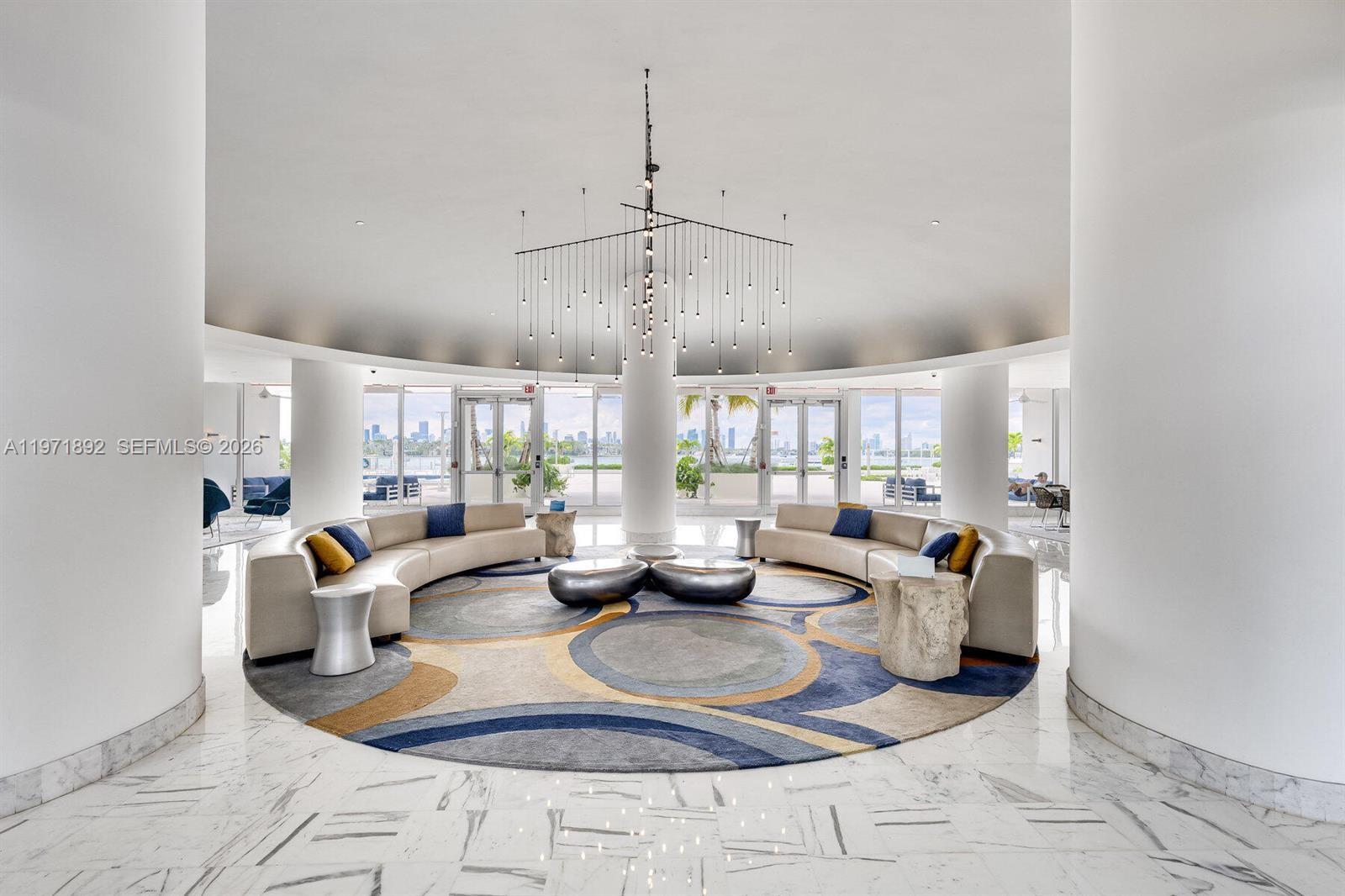 1000 West Ave # 914
