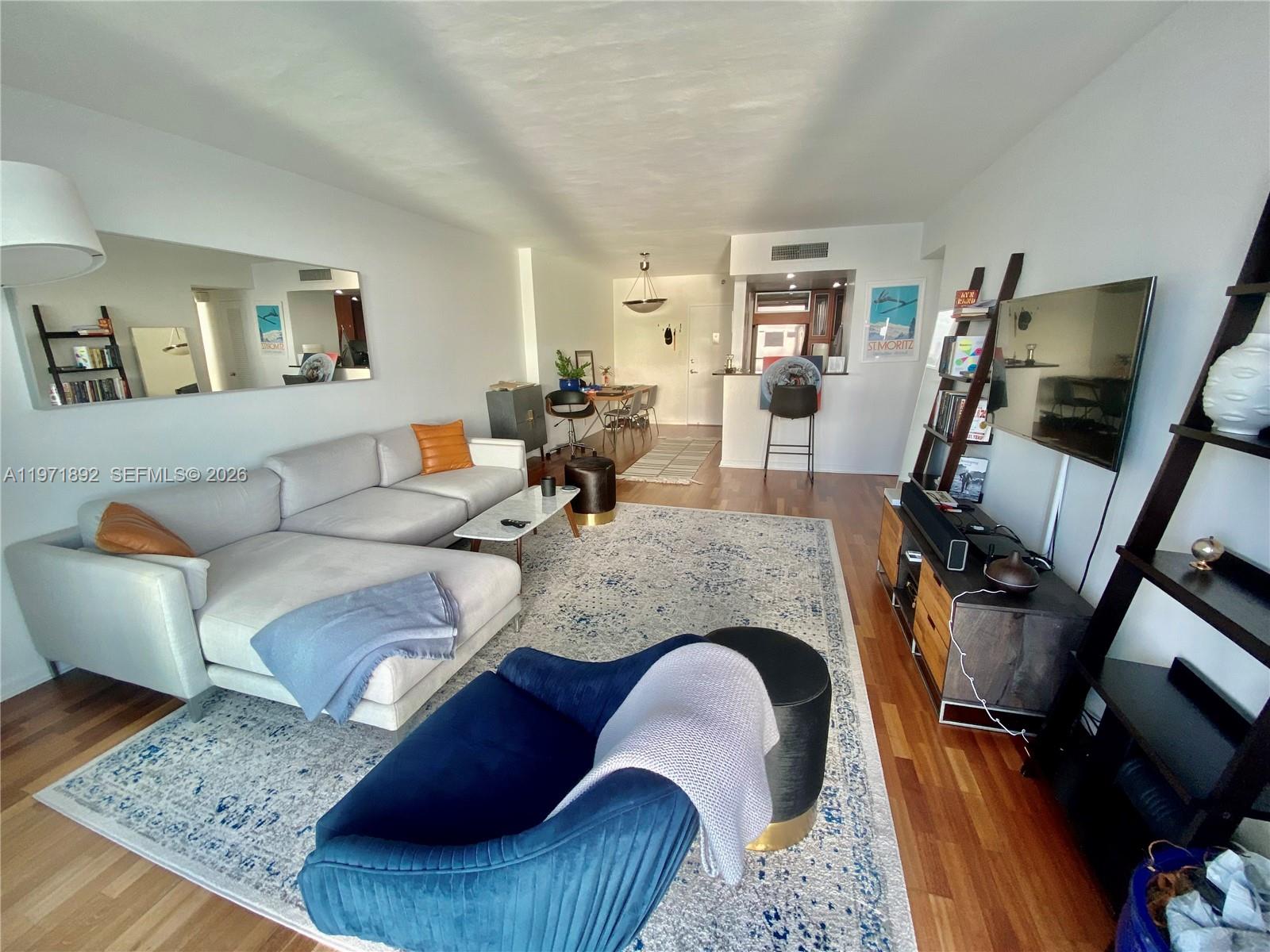 1000 West Ave # 914