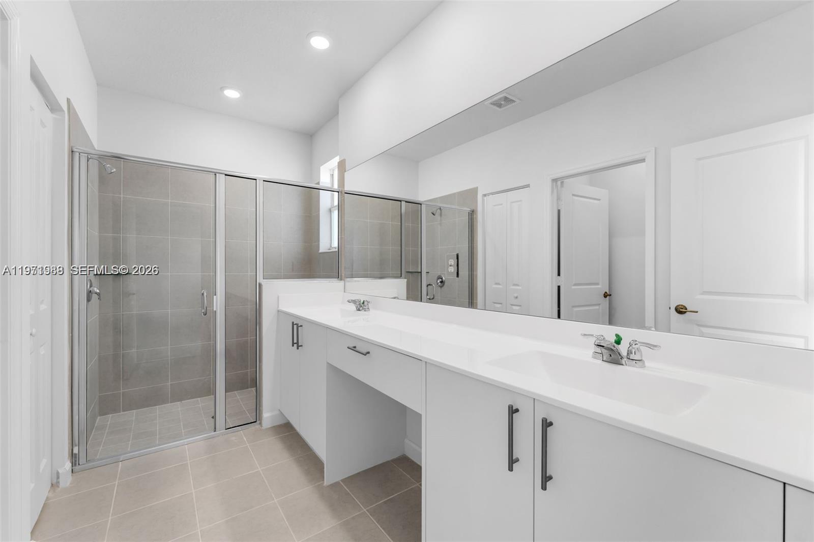 2960 SE 23rd Ave # 2960