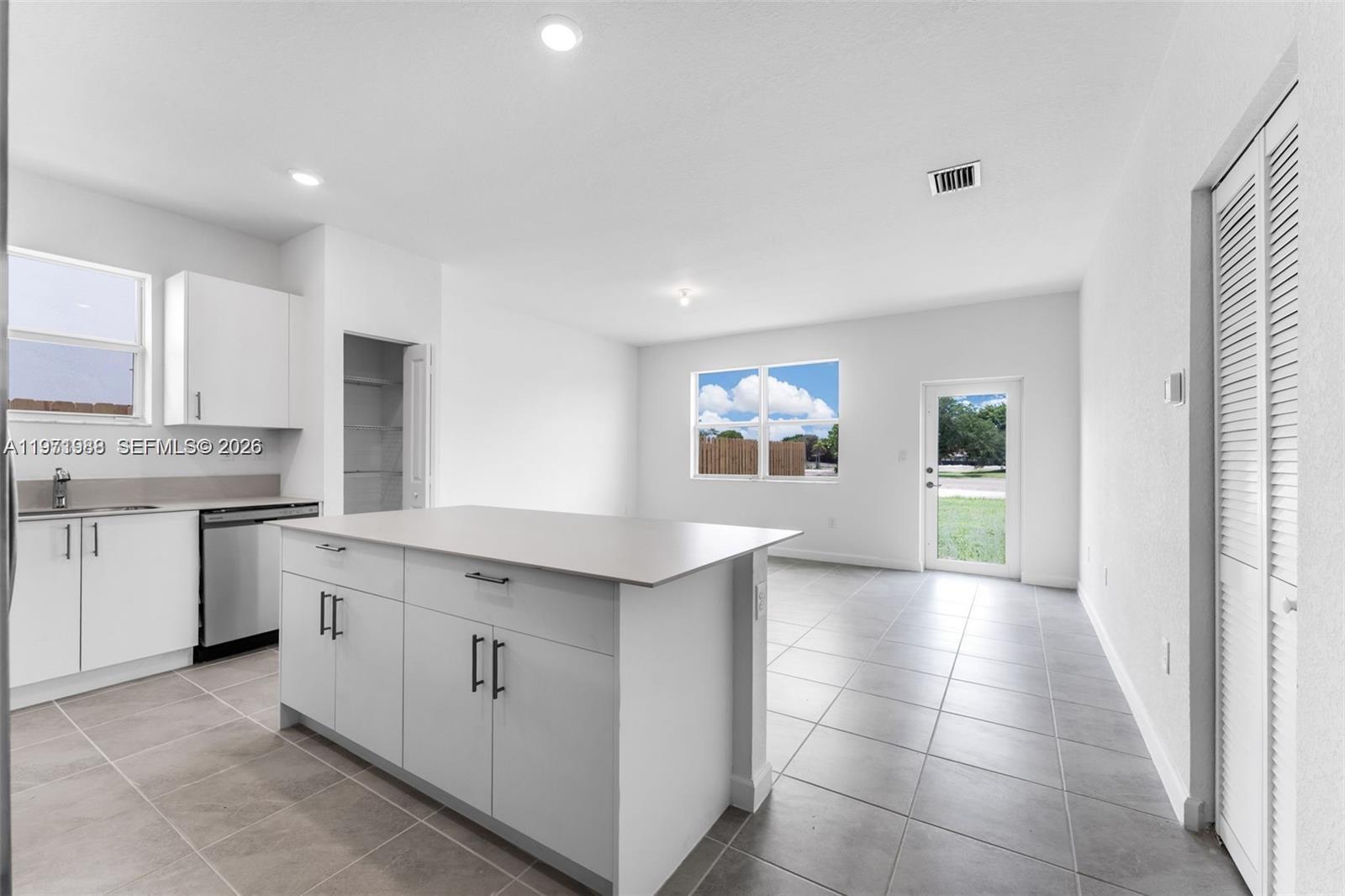 2960 SE 23rd Ave # 2960