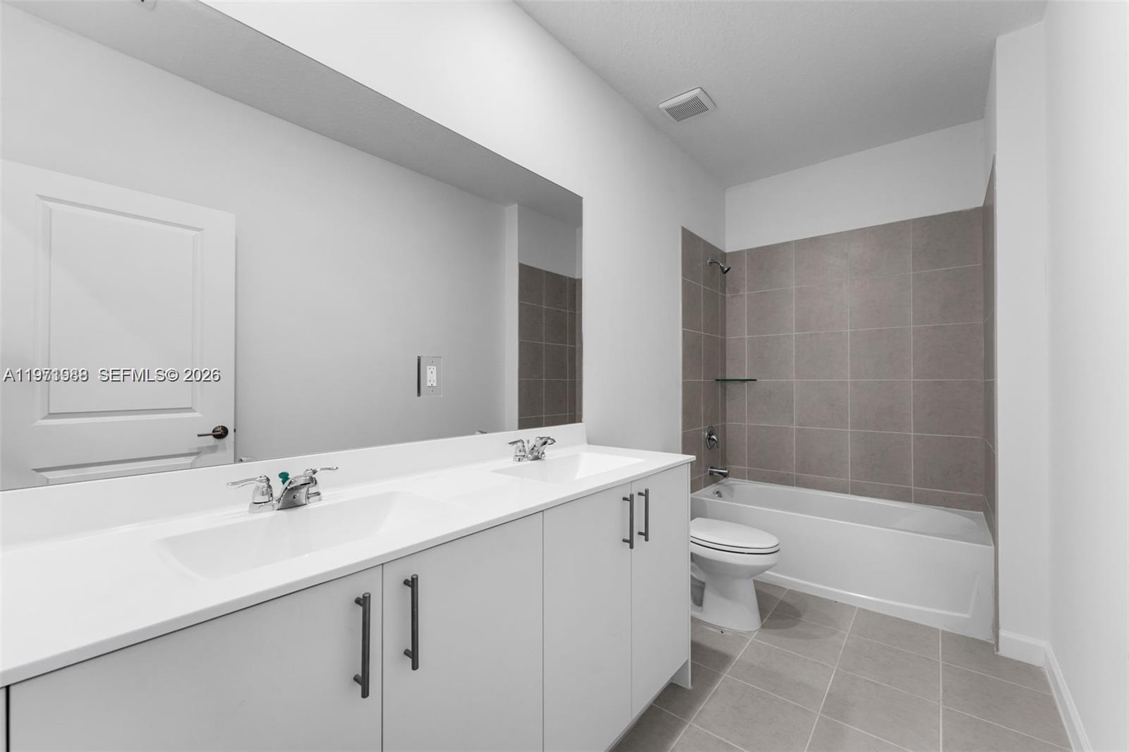 2960 SE 23rd Ave # 2960