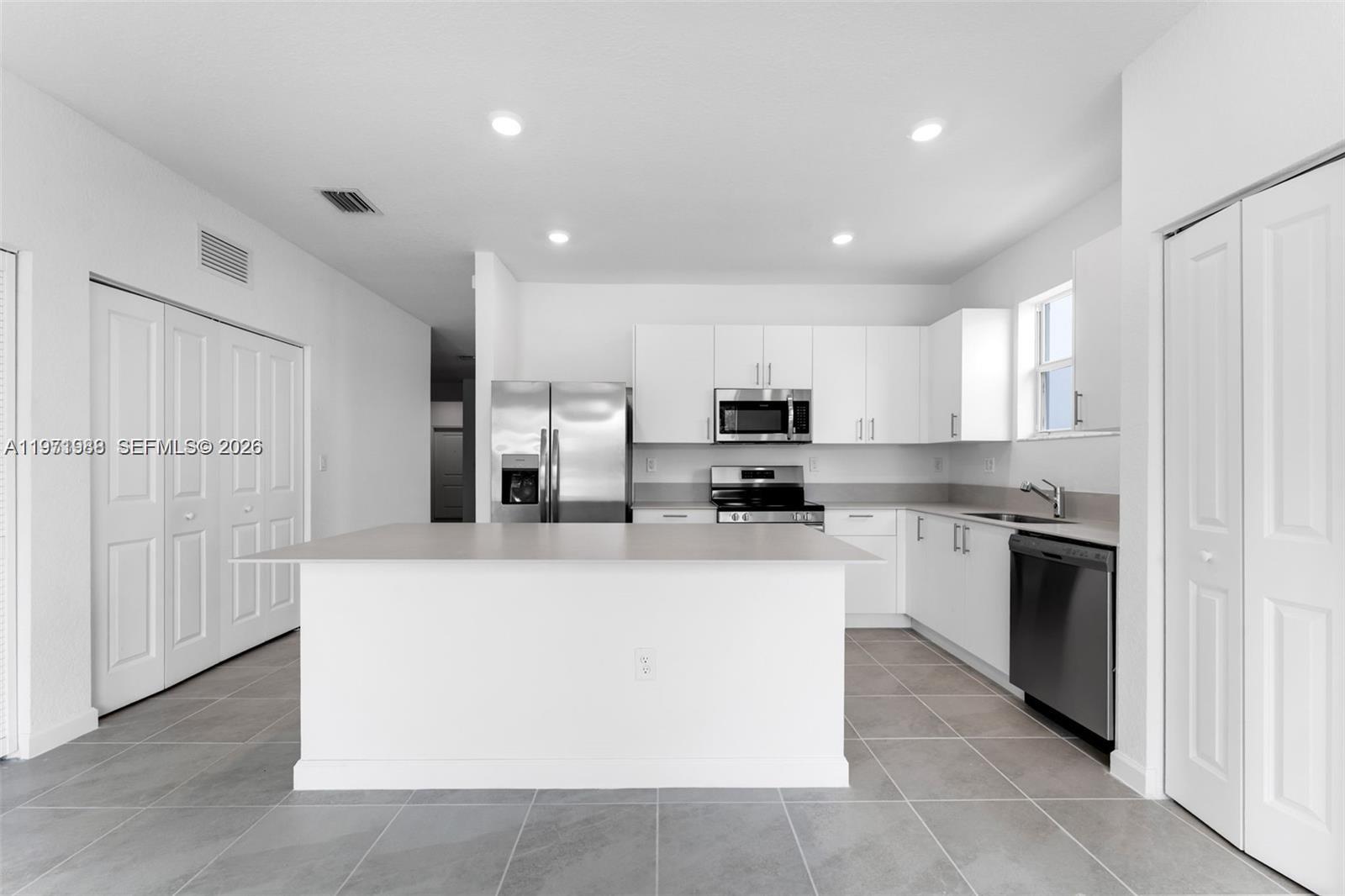 2960 SE 23rd Ave # 2960