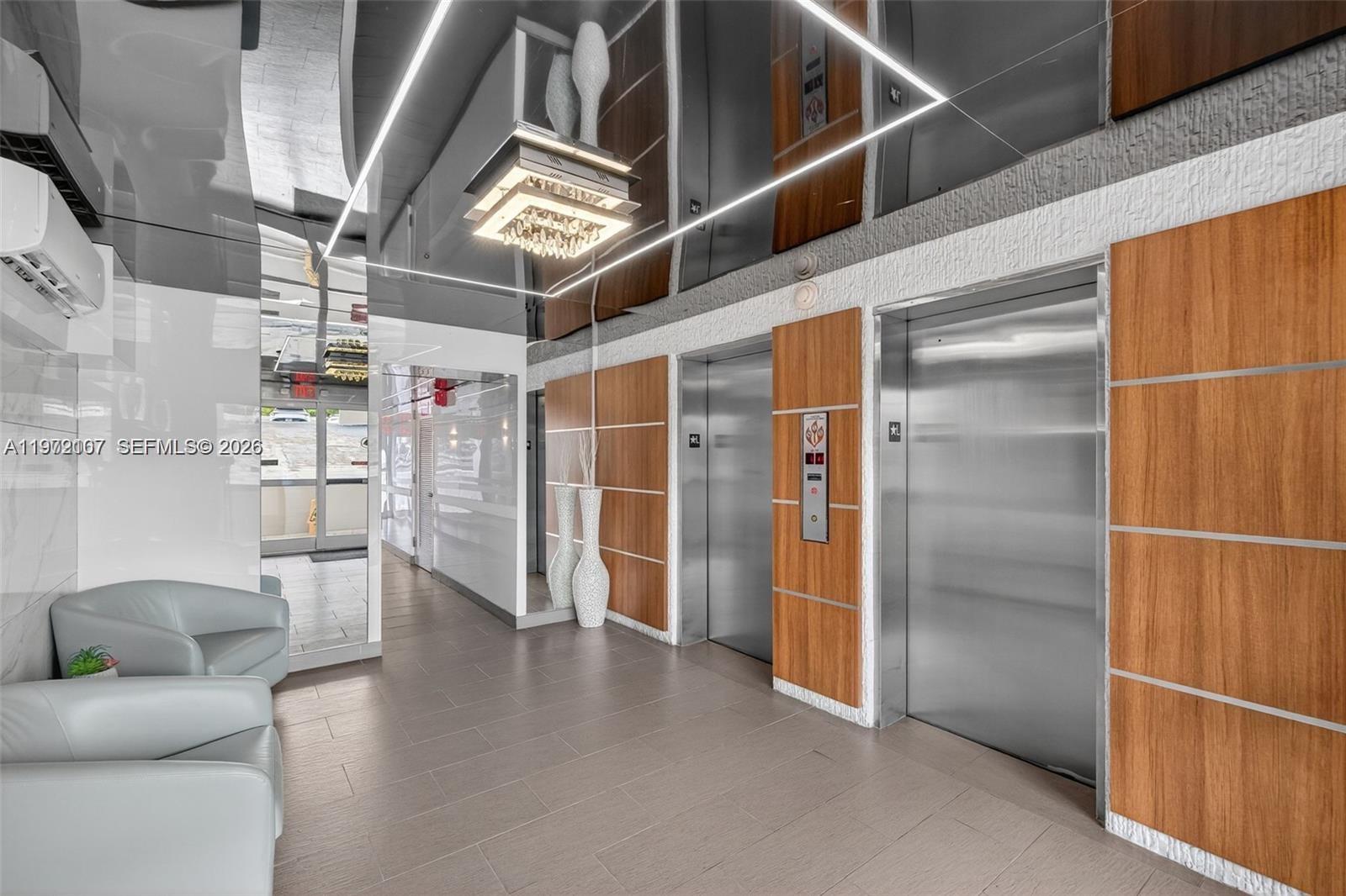 121 Golden Isles Dr # 104