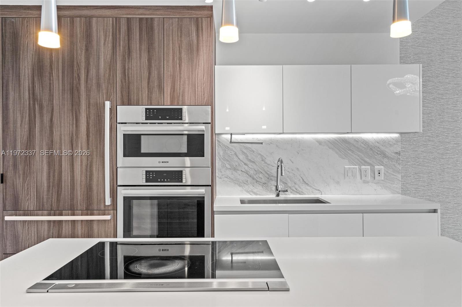 851 NE 1st Ave # 1506