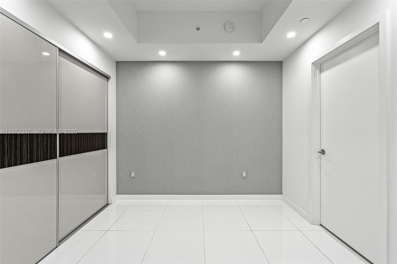 851 NE 1st Ave # 1506