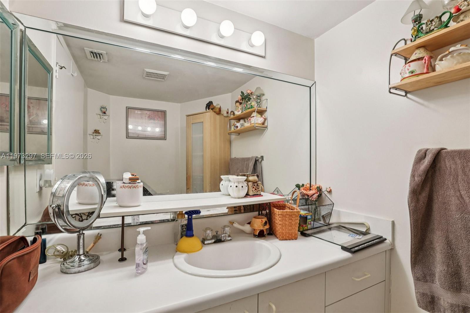 901 SW 138th Ave # 108C