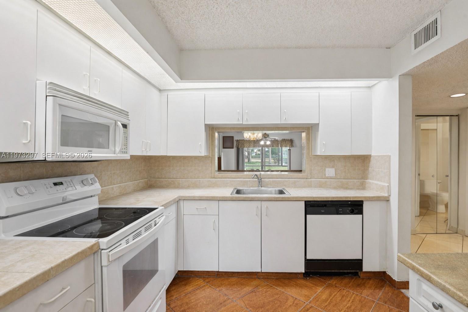 901 SW 138th Ave # 108C