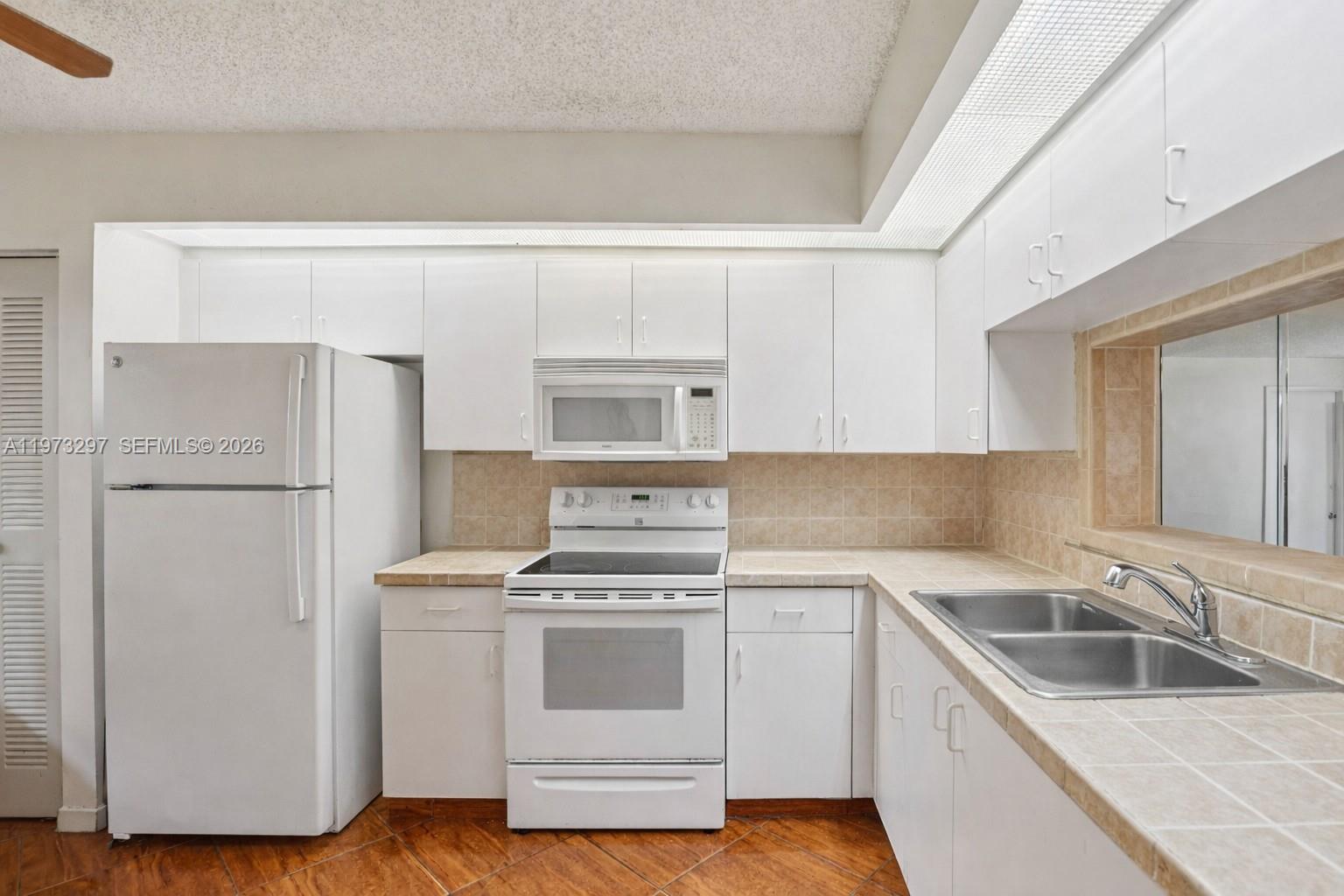 901 SW 138th Ave # 108C