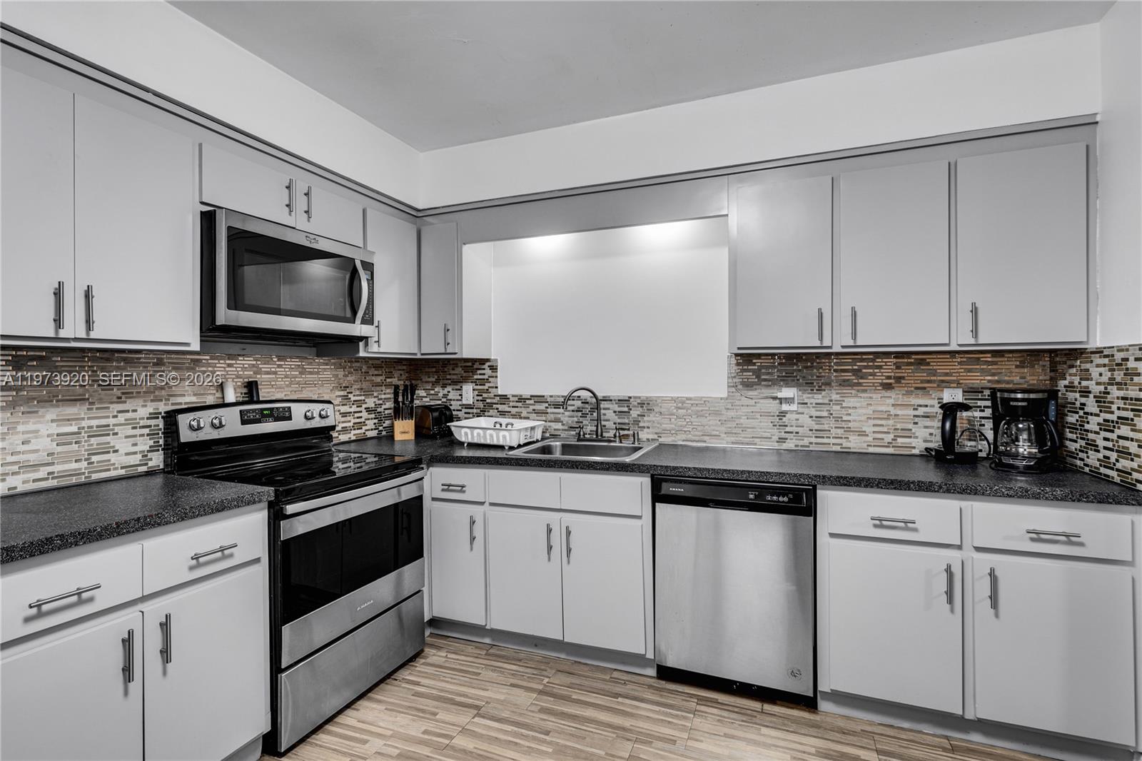 977 SW 10th St. # 927