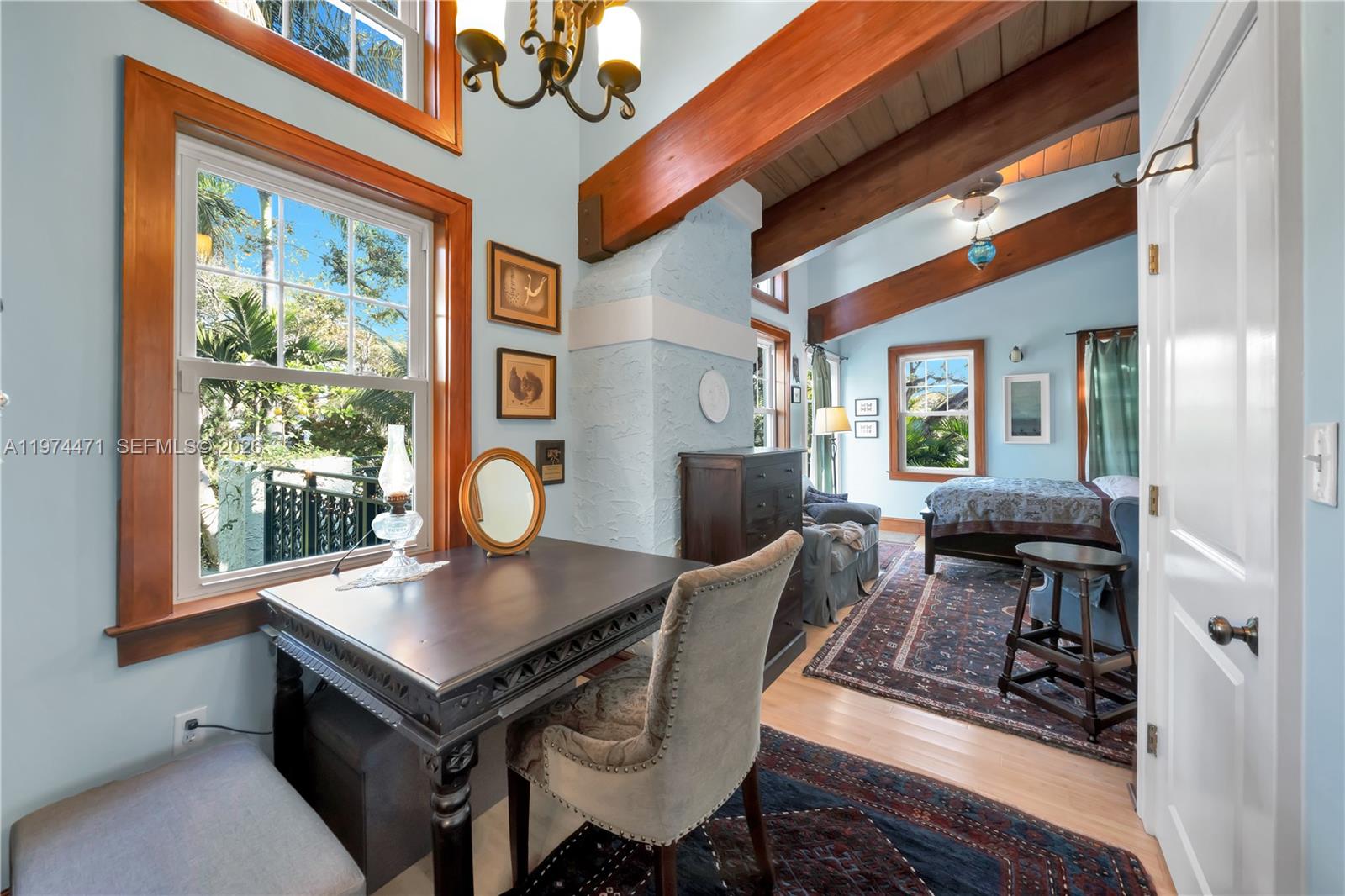 1720 Espanola Dr