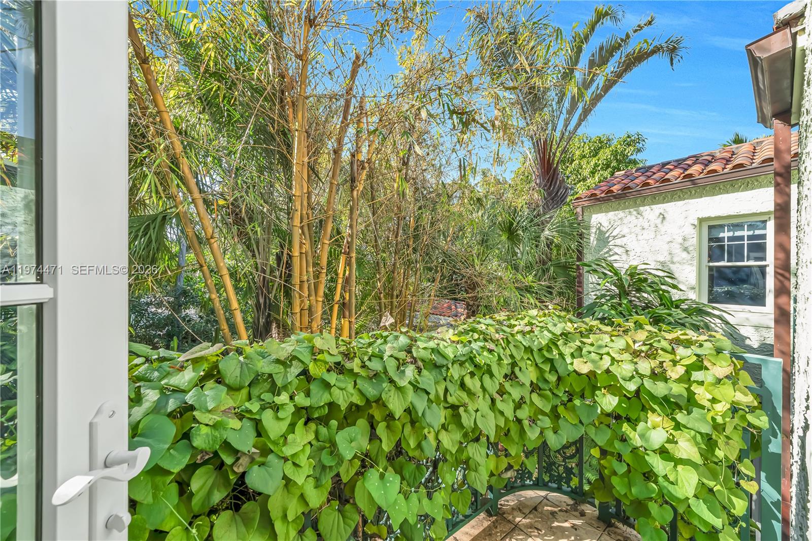 1720 Espanola Dr