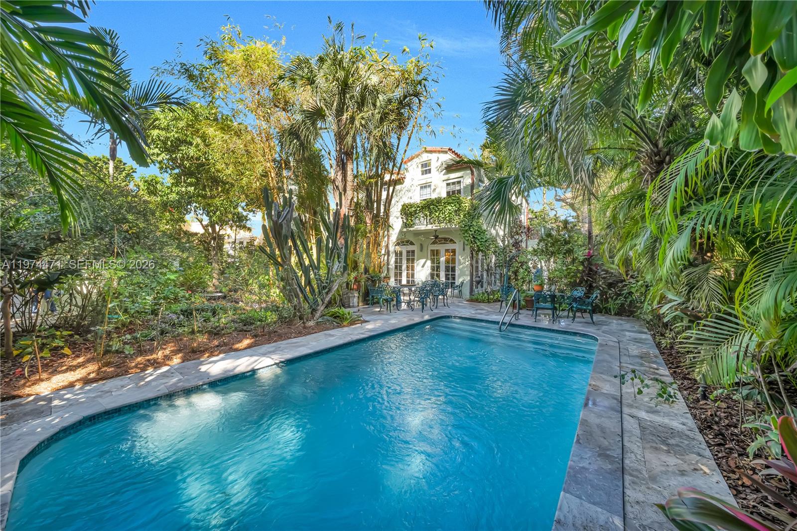 1720 Espanola Dr