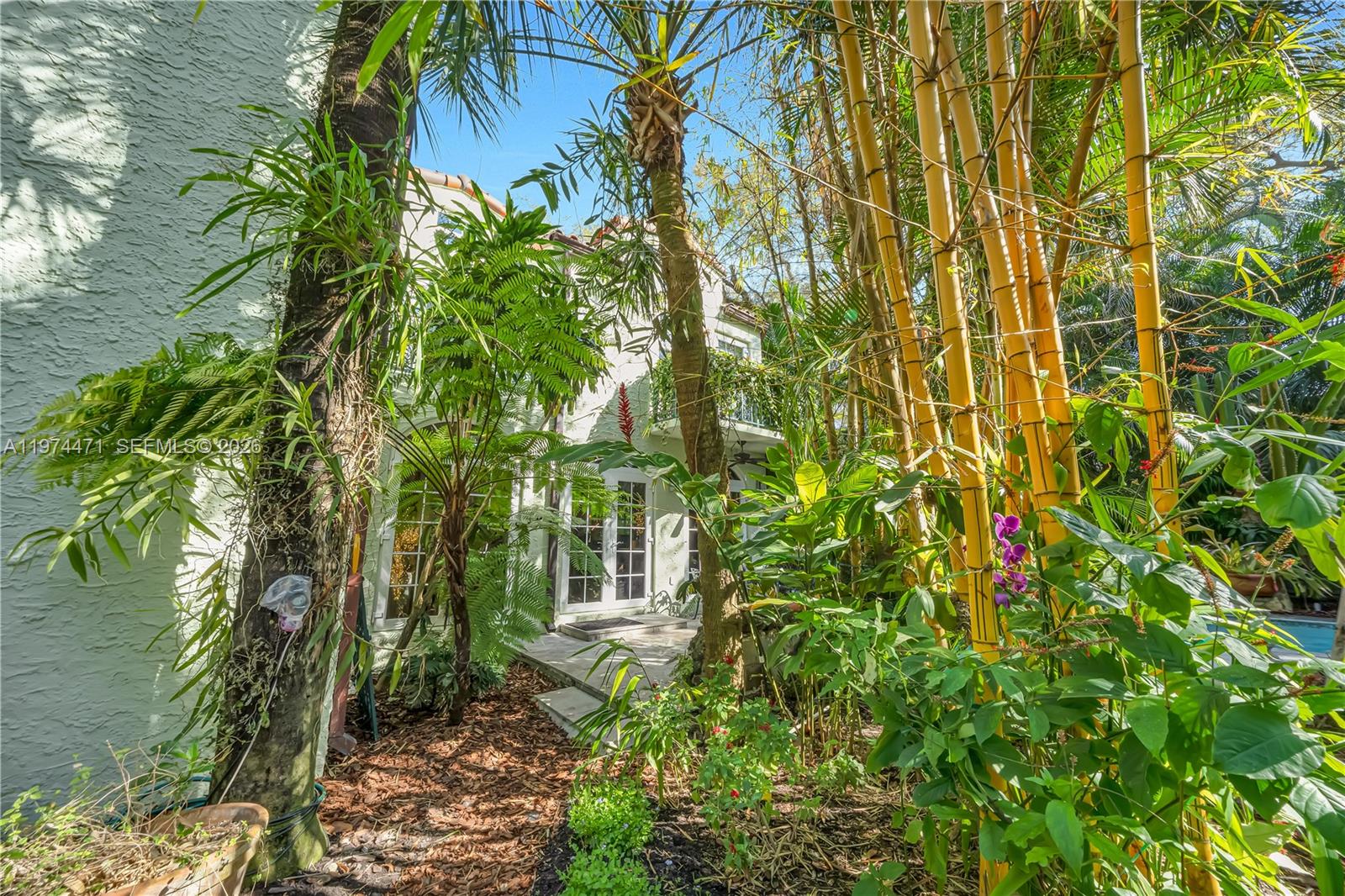 1720 Espanola Dr