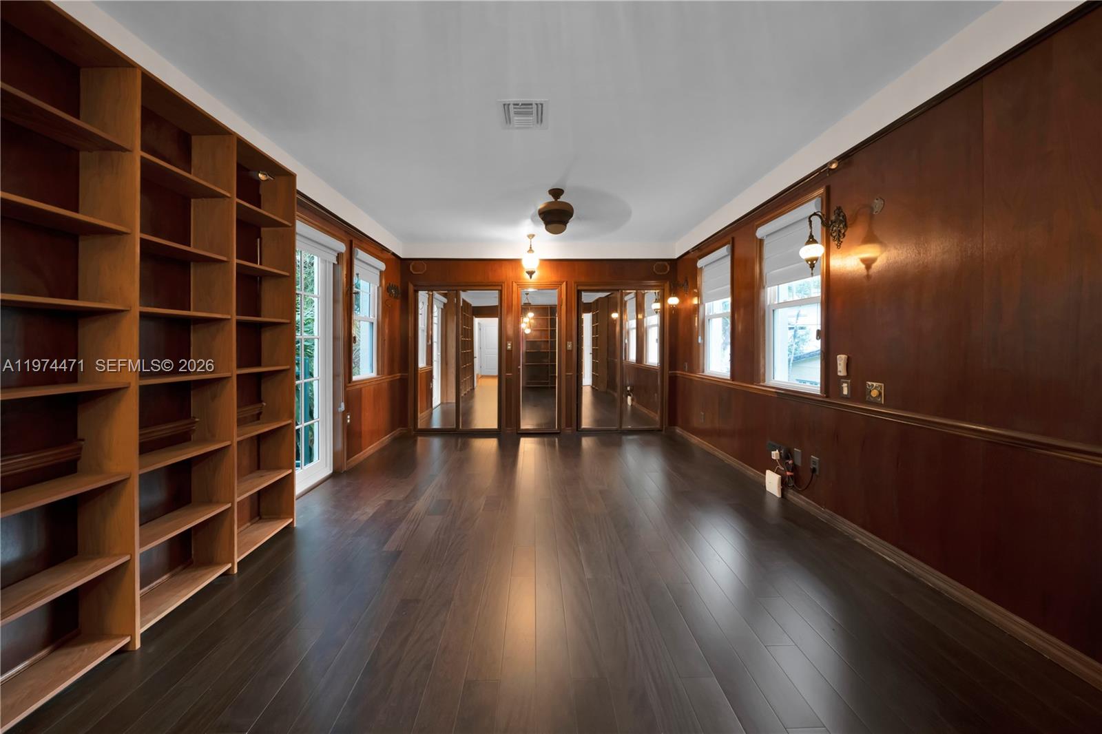 1720 Espanola Dr