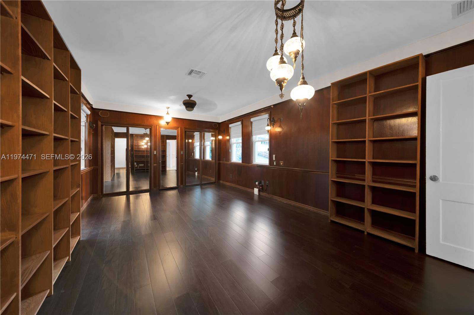 1720 Espanola Dr