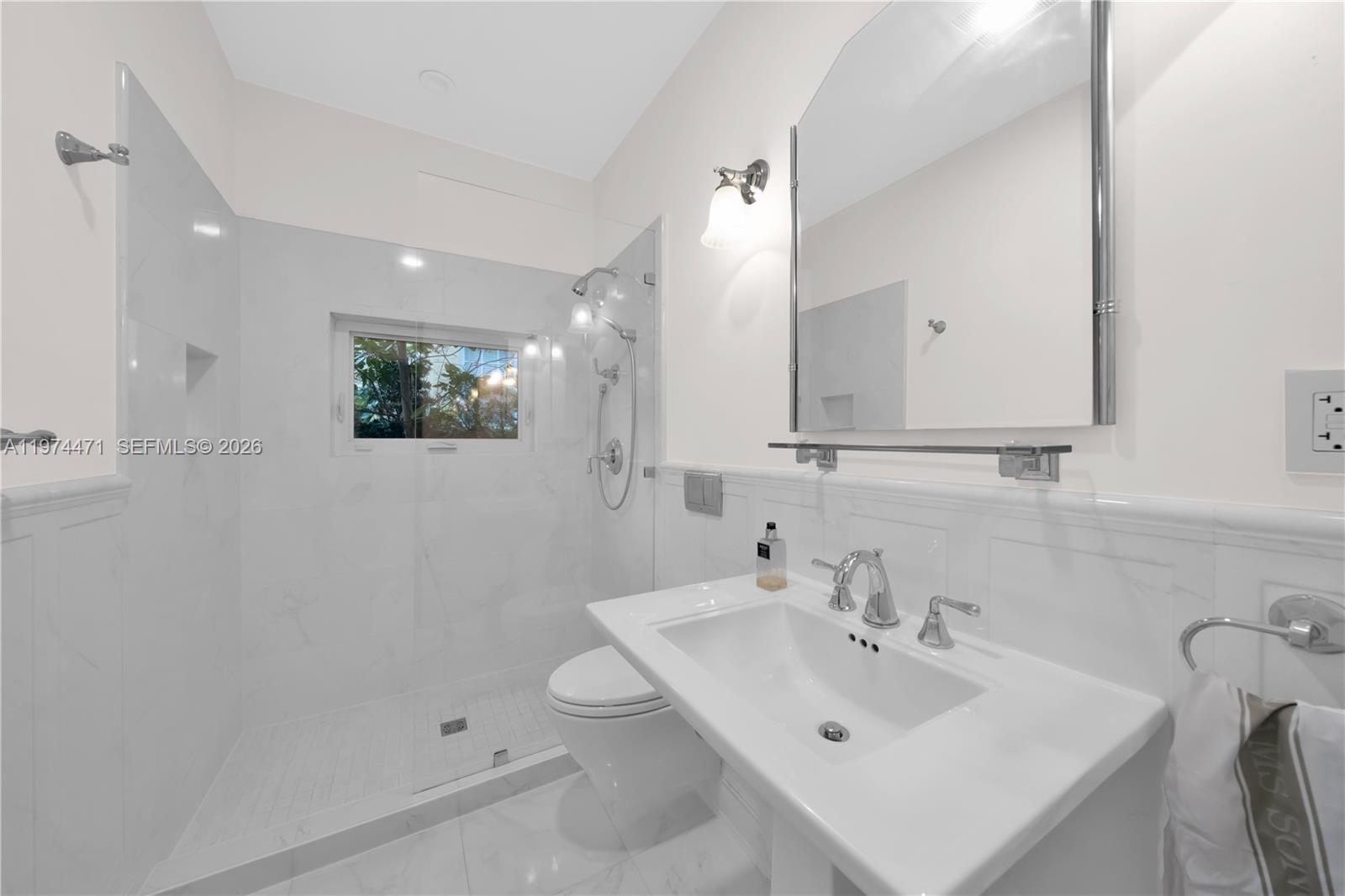 1720 Espanola Dr
