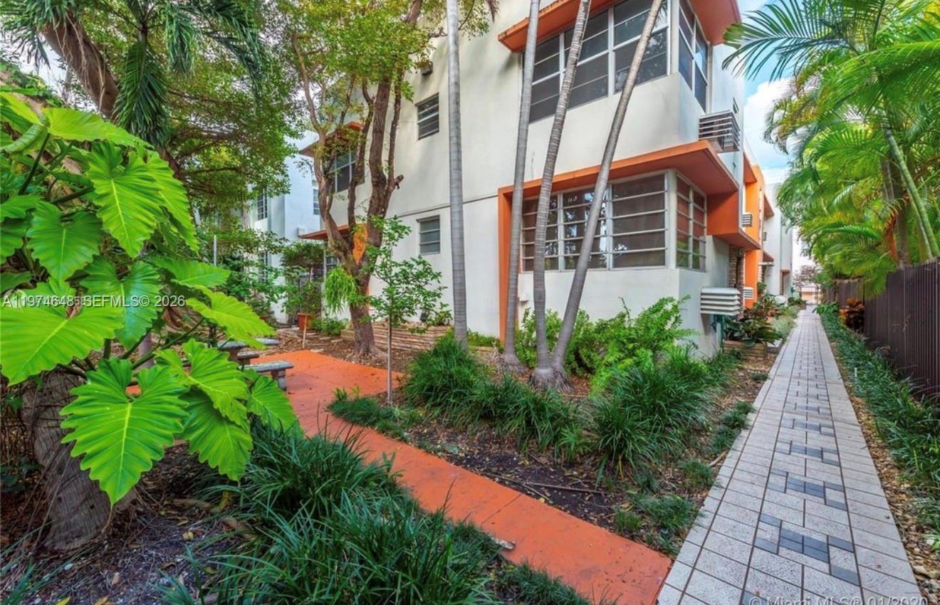 1135 Meridian Ave # 4