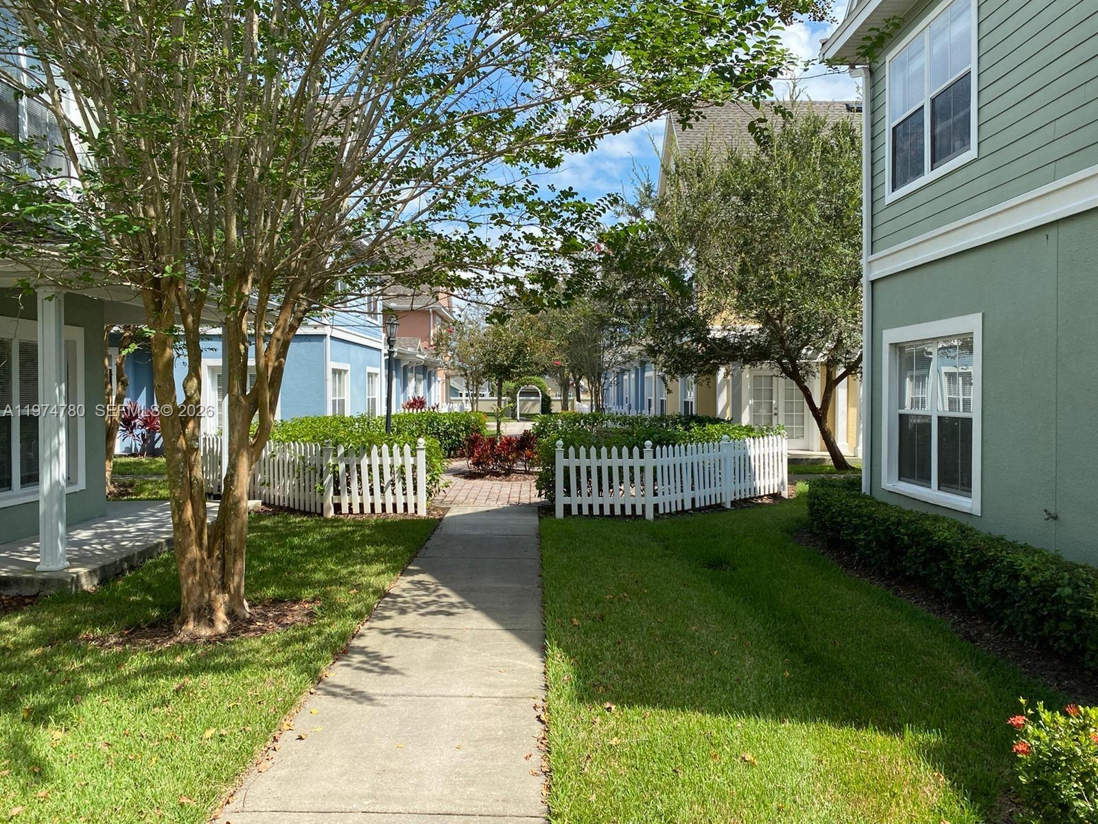 2220 San Vittorino # 106