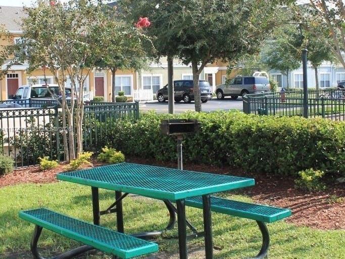 2220 San Vittorino # 106