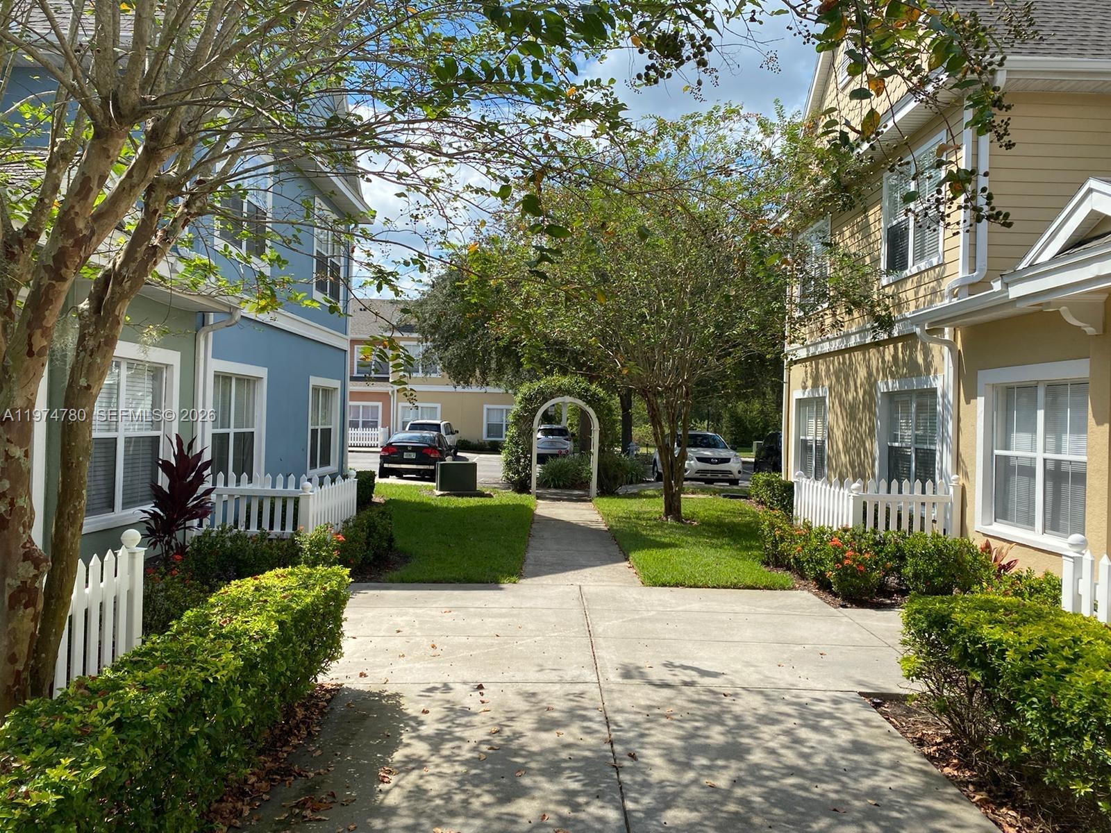 2220 San Vittorino # 106