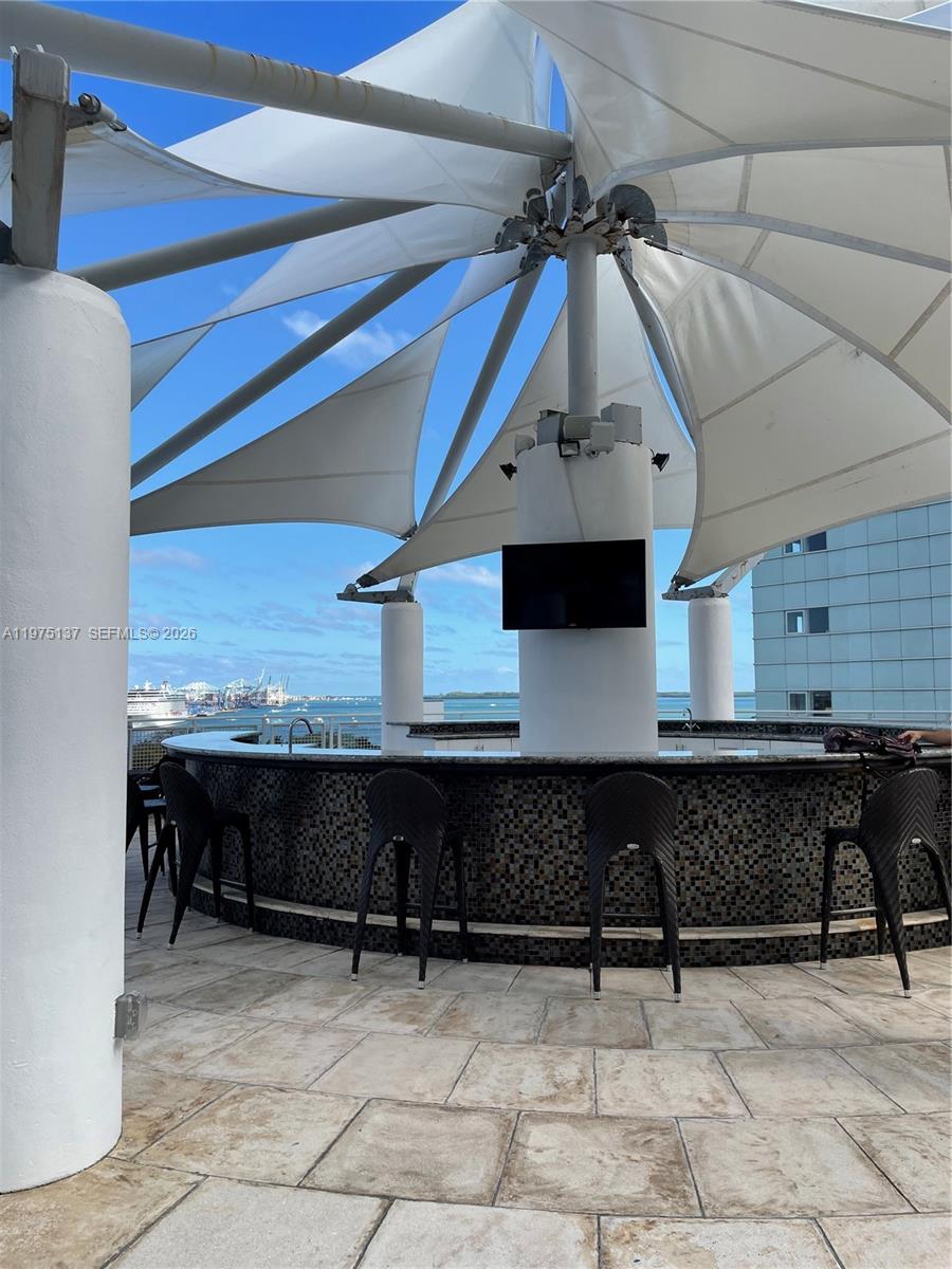 253 NE 2nd St # 2304