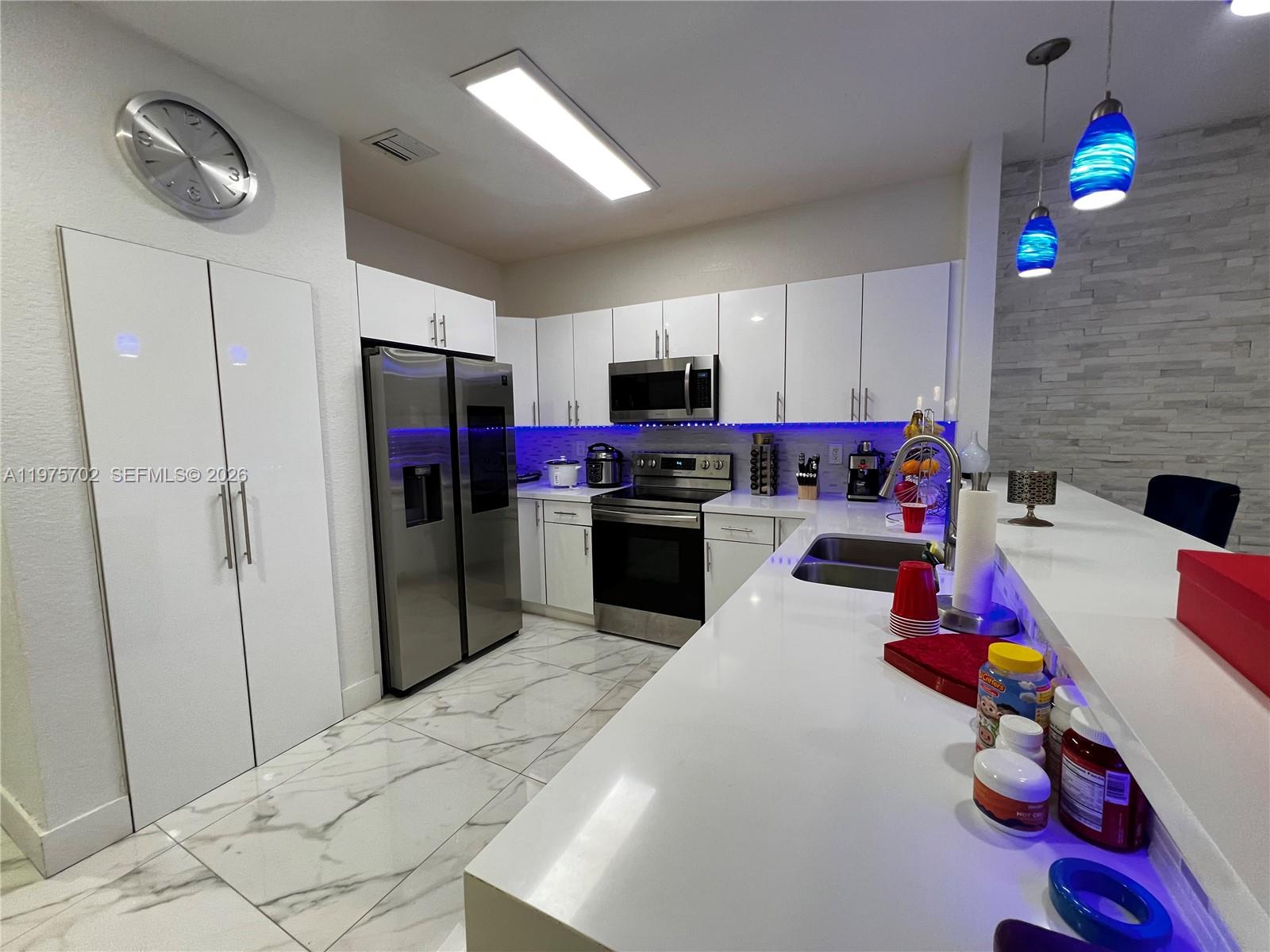 748 NE 34th Ave # 748