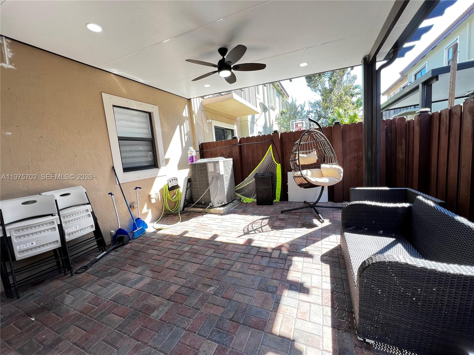 748 NE 34th Ave # 748