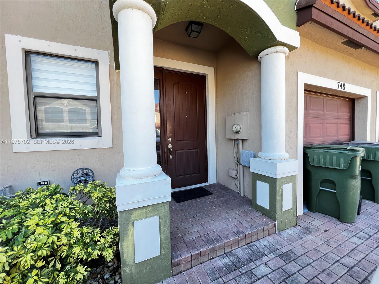 748 NE 34th Ave # 748