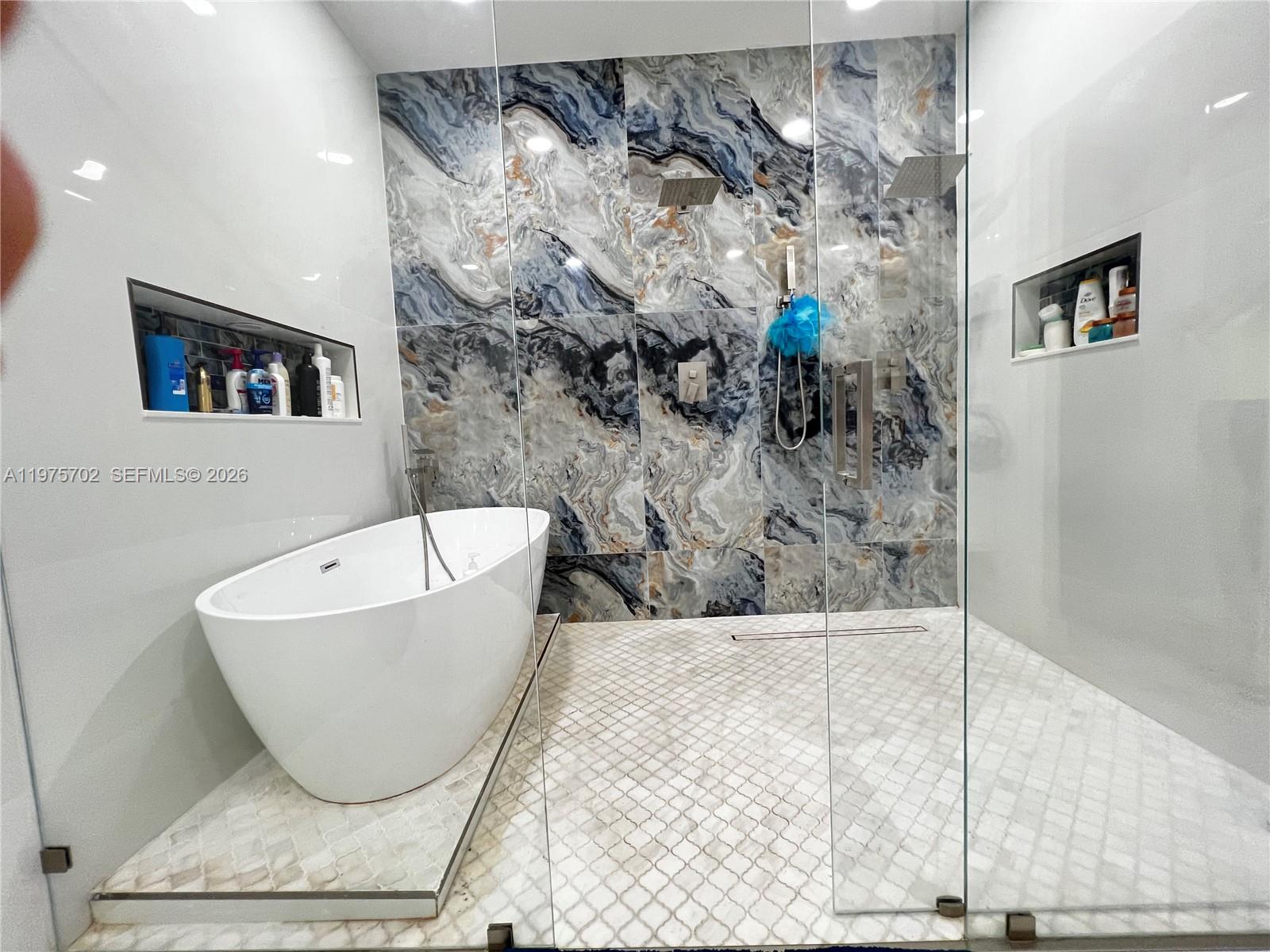 748 NE 34th Ave # 748