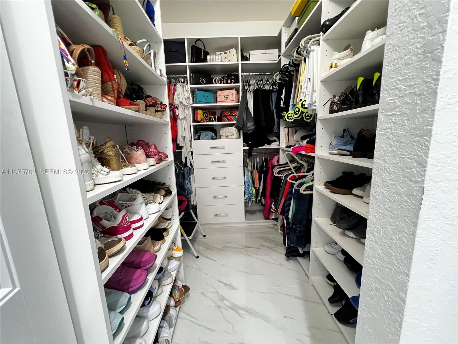 748 NE 34th Ave # 748