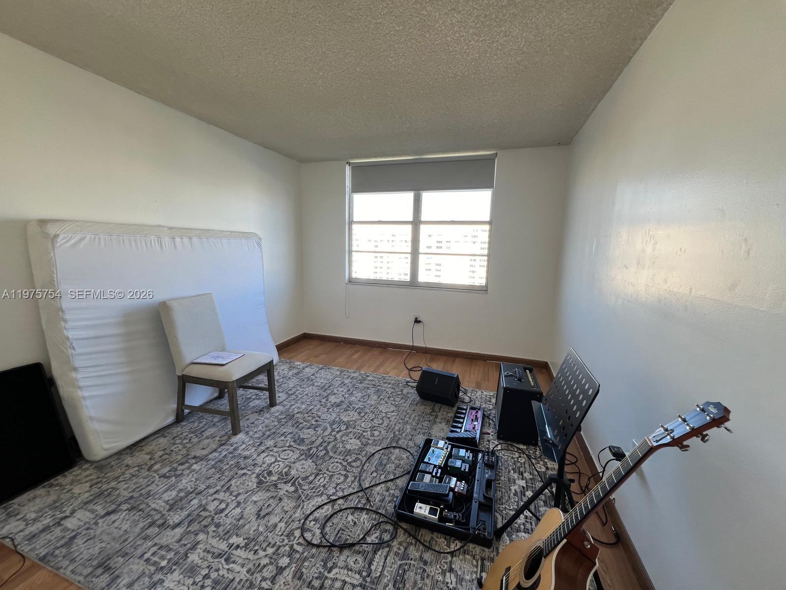 2801 NE 183rd St # 1914W