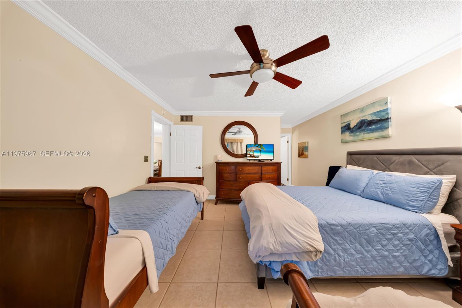 4040 Crystal Lake Dr # 105