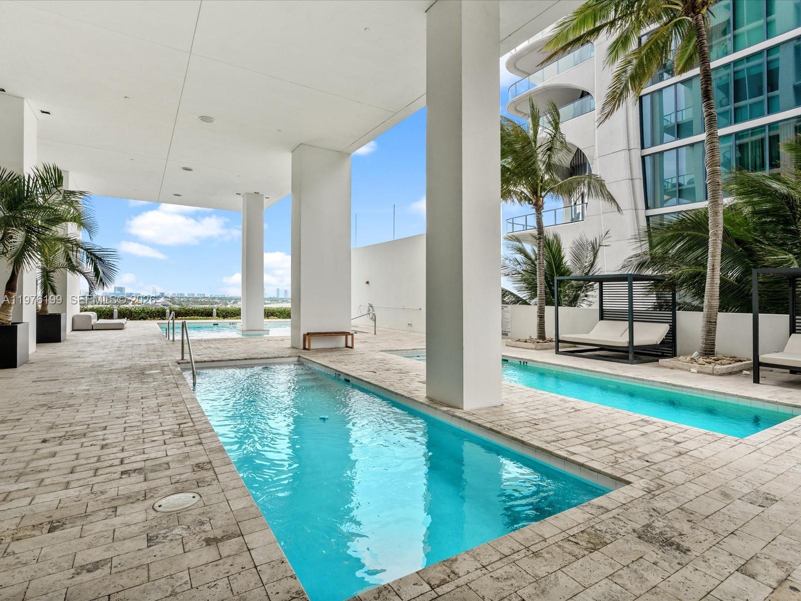 1040 Biscayne Blvd # 1107