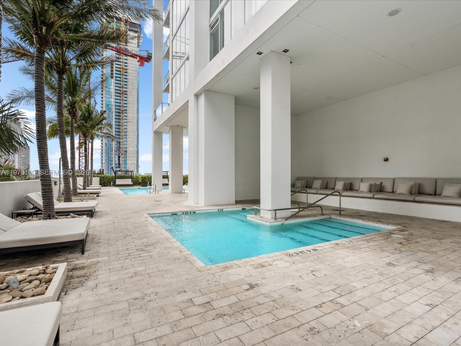 1040 Biscayne Blvd # 1107