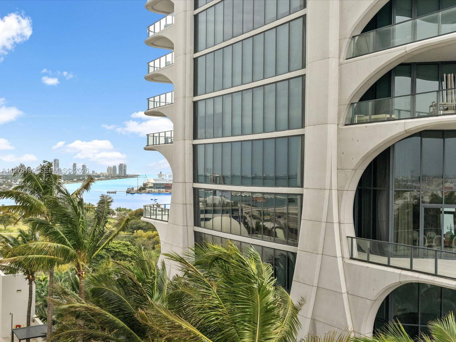 1040 Biscayne Blvd # 1107