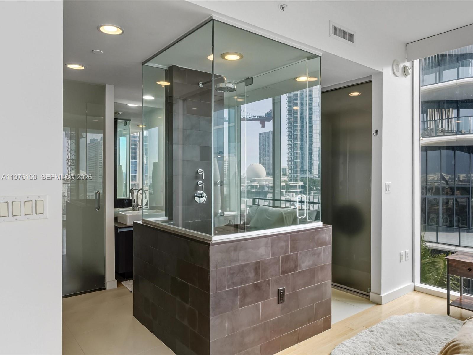 1040 Biscayne Blvd # 1107