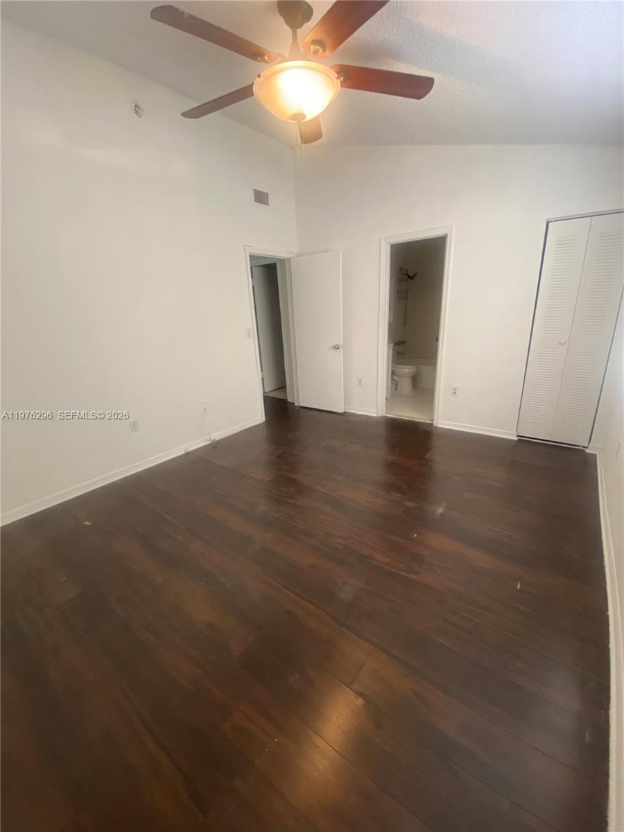 6245 Kendale Lakes Cir # 209