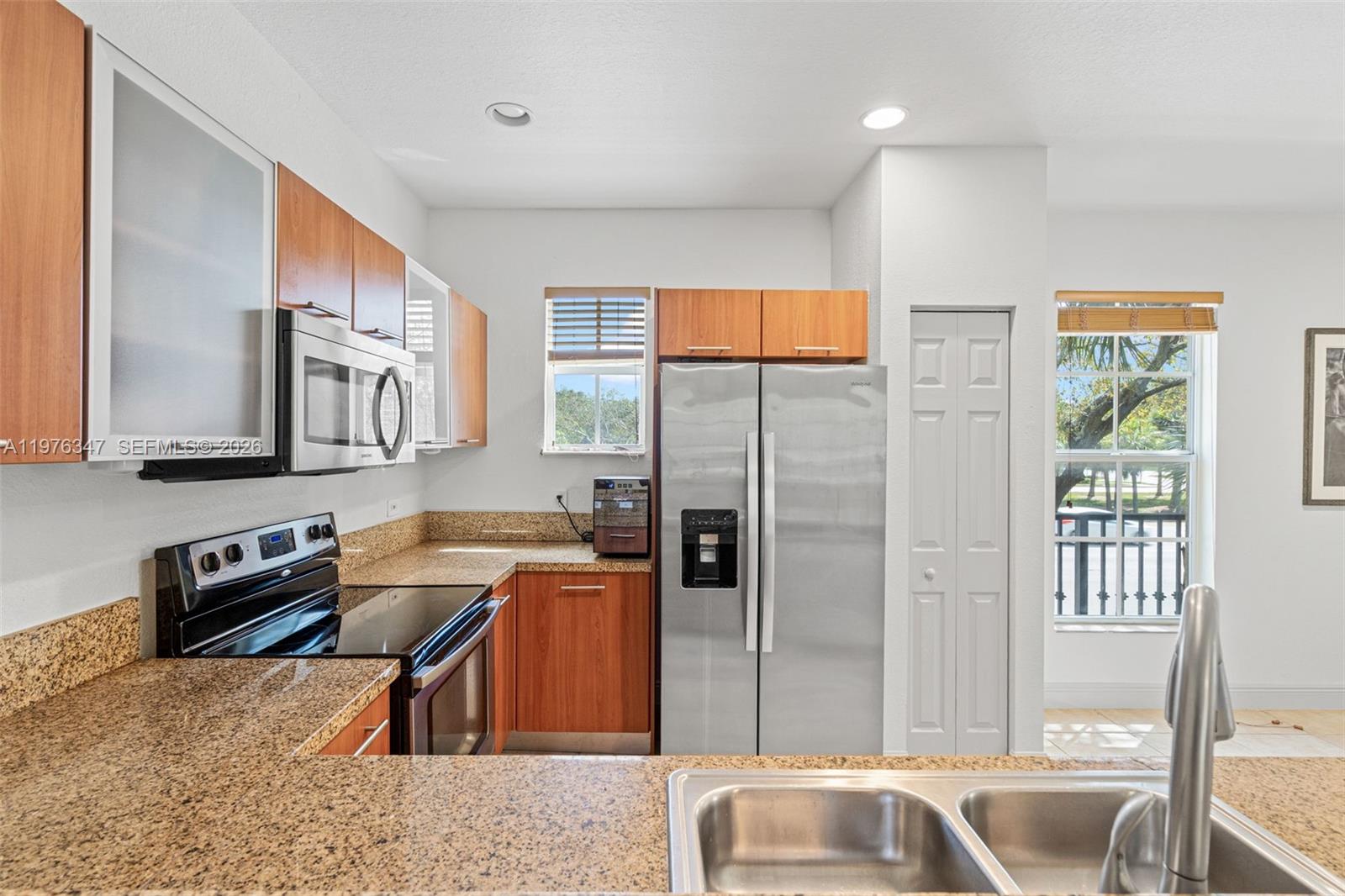 2540 SW 14th Ave # 206