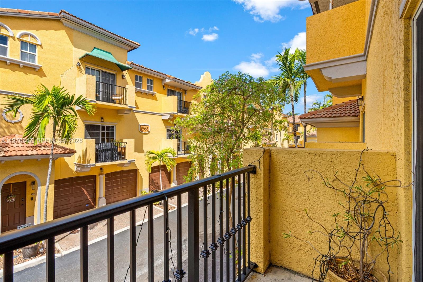 2540 SW 14th Ave # 206