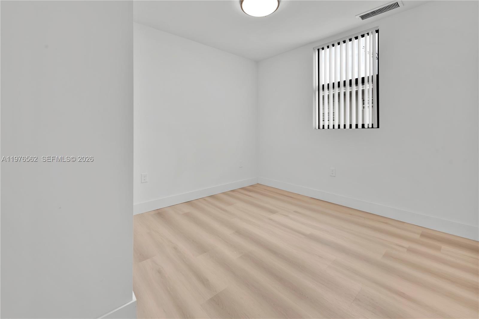 1119 SW 6th St # 102