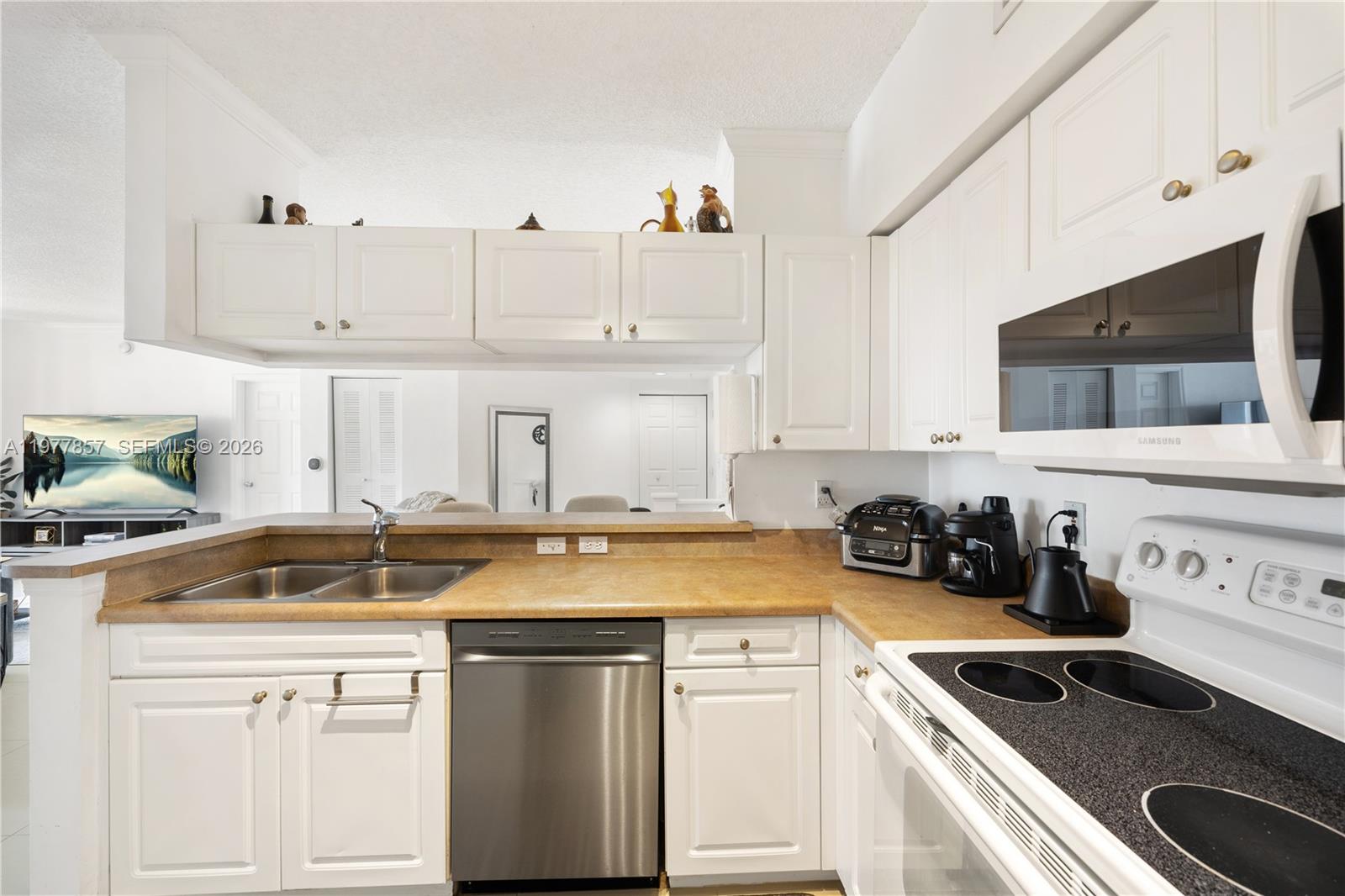 17100 N Bay Rd # 1810