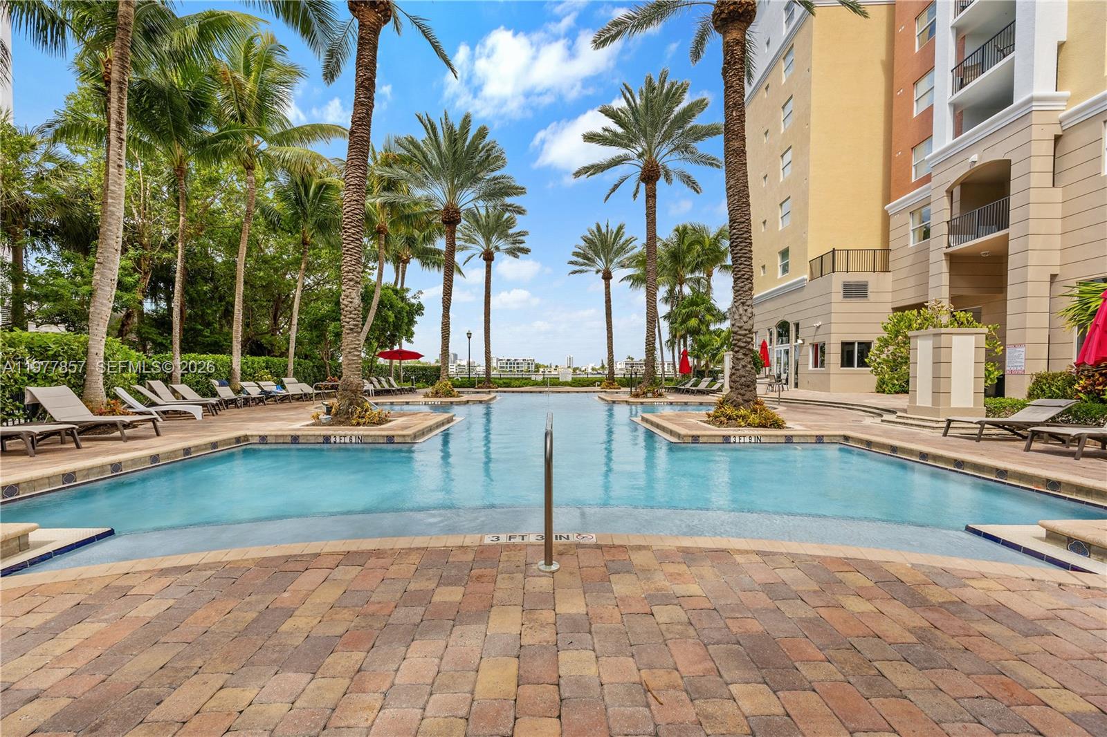 17100 N Bay Rd # 1810