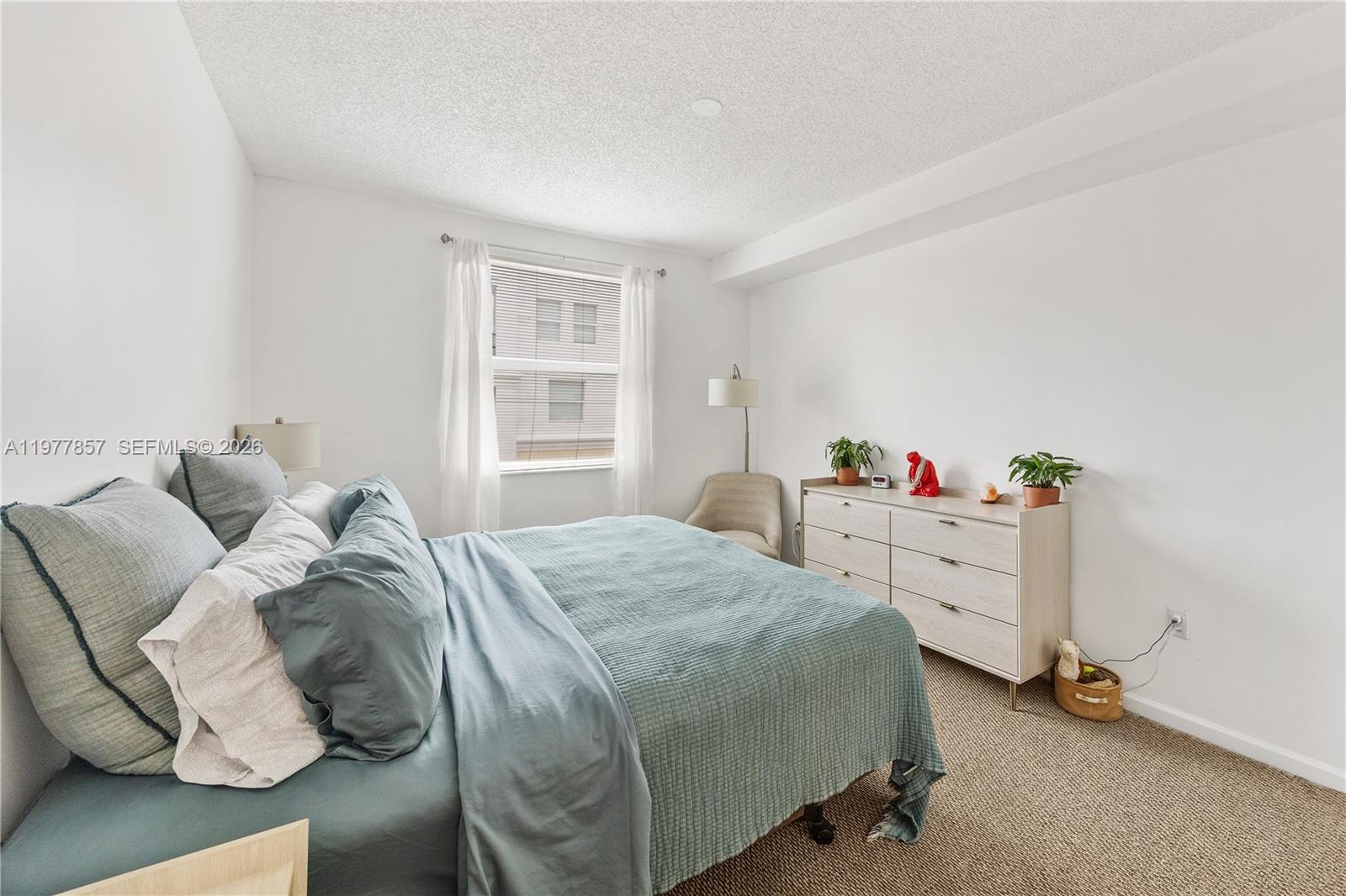 17100 N Bay Rd # 1810