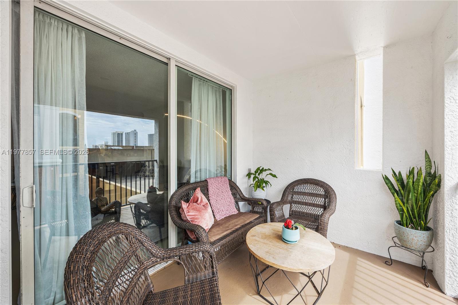 17100 N Bay Rd # 1810