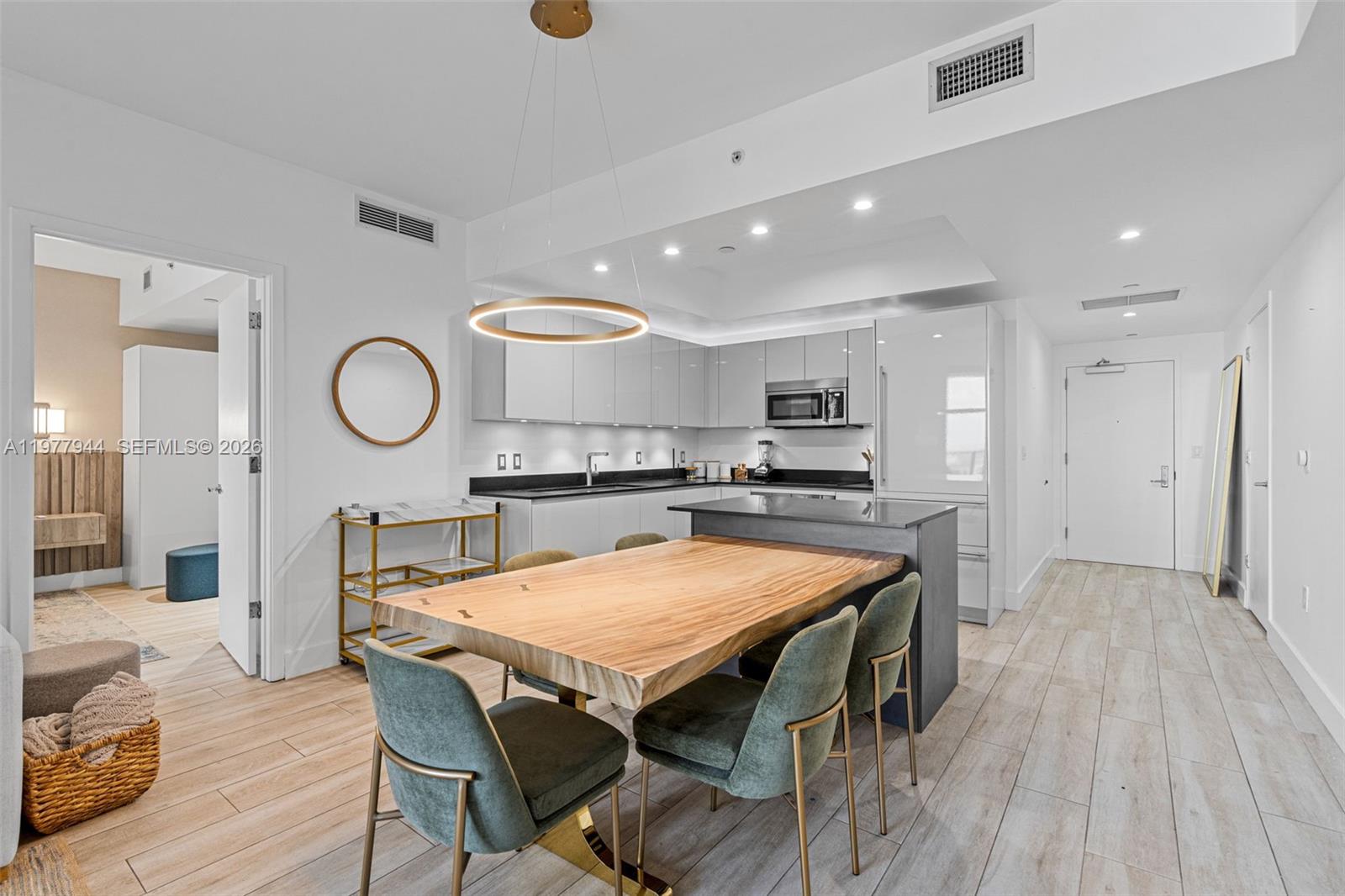 1010 Brickell Ave # 4009