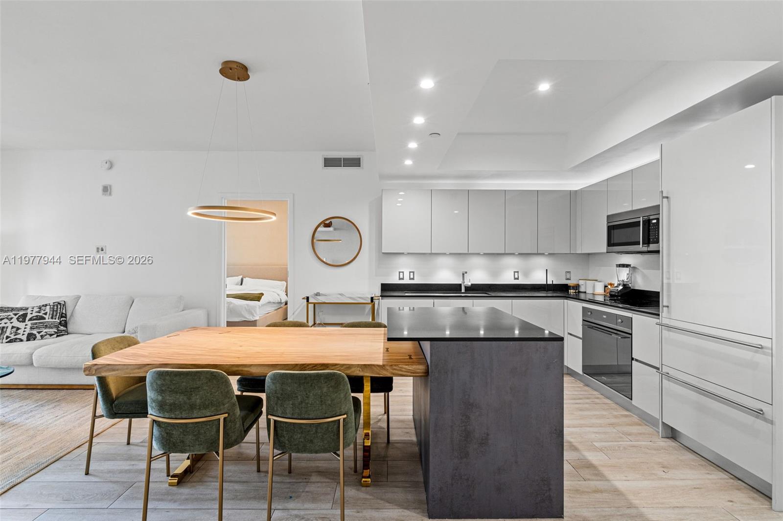 1010 Brickell Ave # 4009