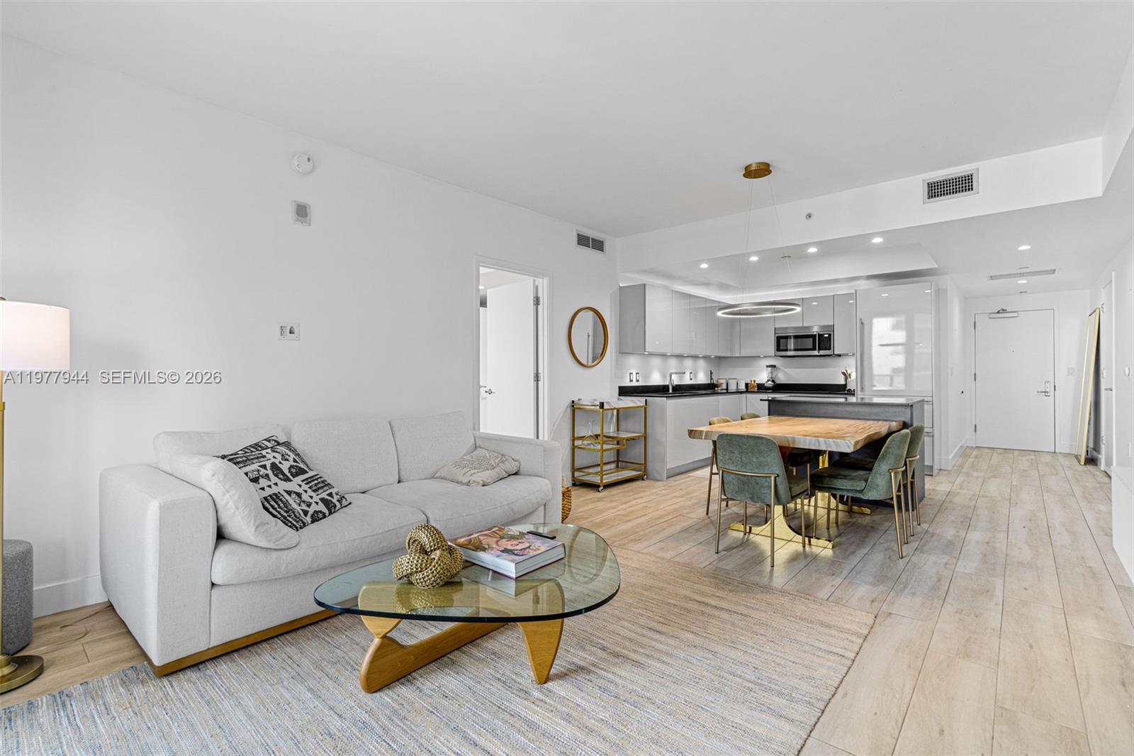 1010 Brickell Ave # 4009