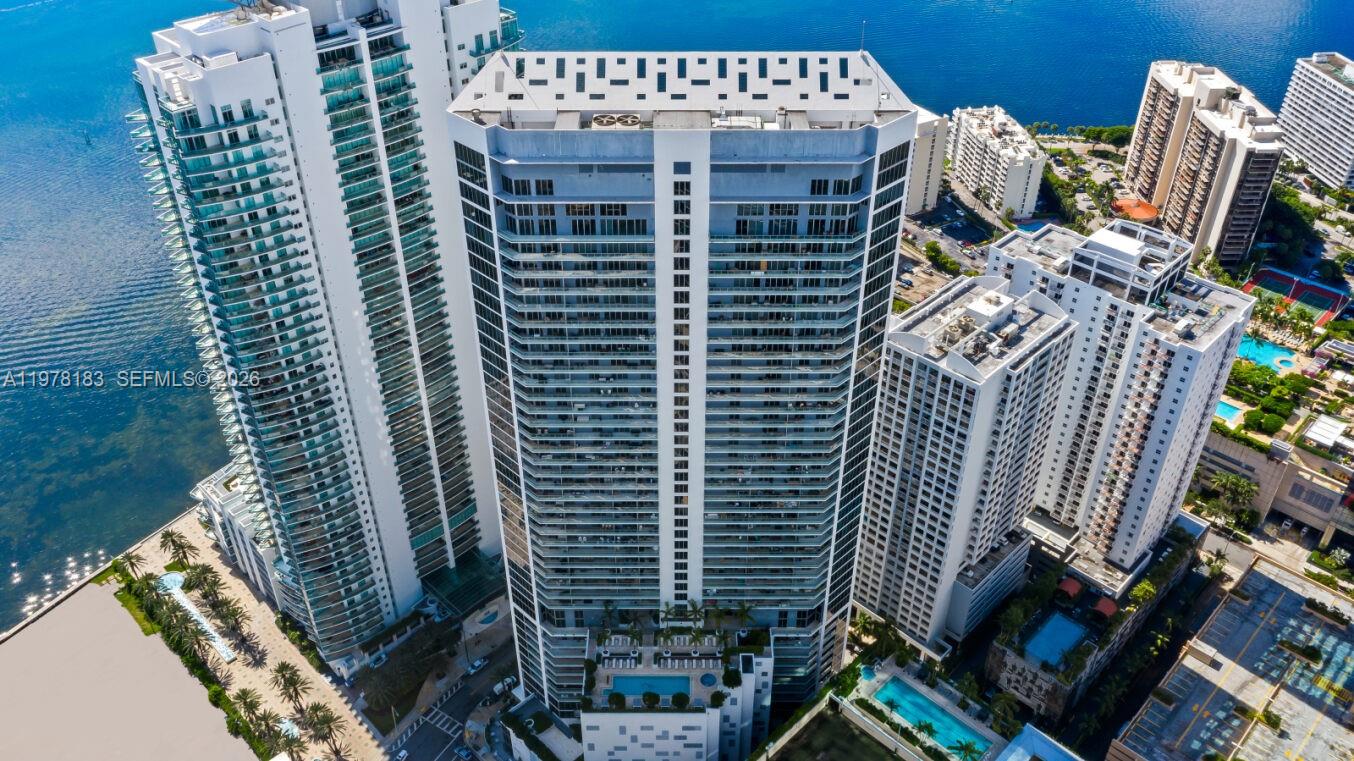 1300 Brickell Bay Dr # 2700